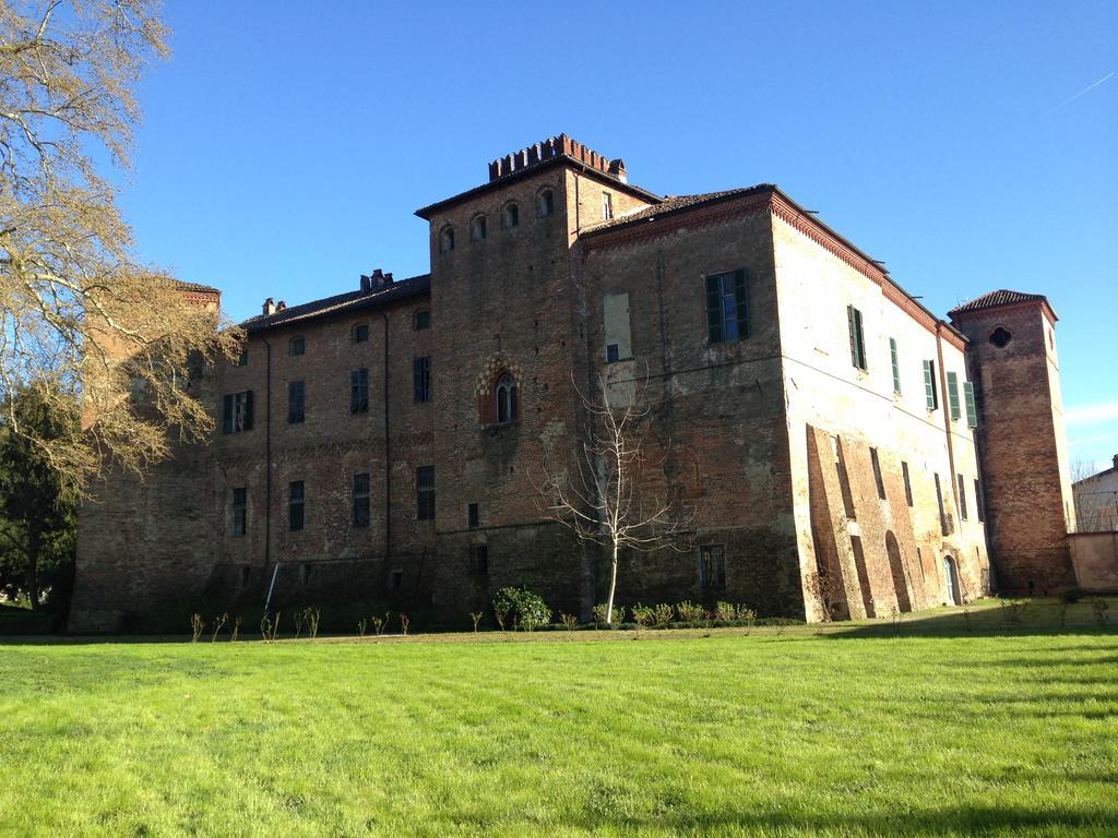 Castello Sannazzaro B&B Giarole Kültér fotó